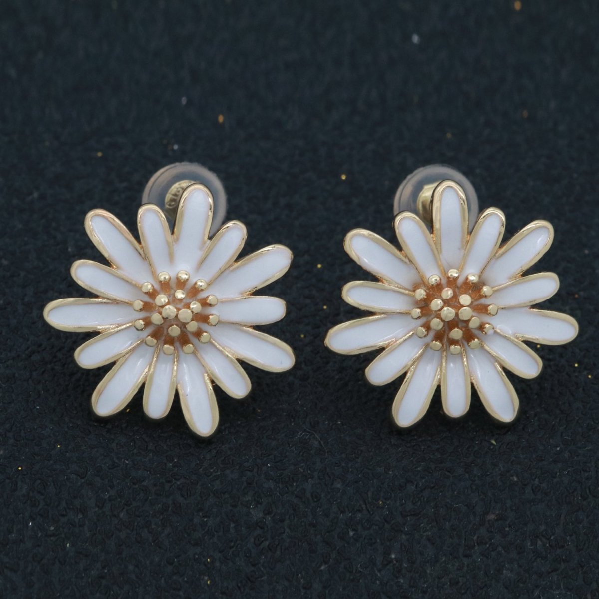 Cute daisy flower elegant Enamel Stud Earring Fashion Gold Flower Earring for women Girl T-125 to T-127 - DLUXCA