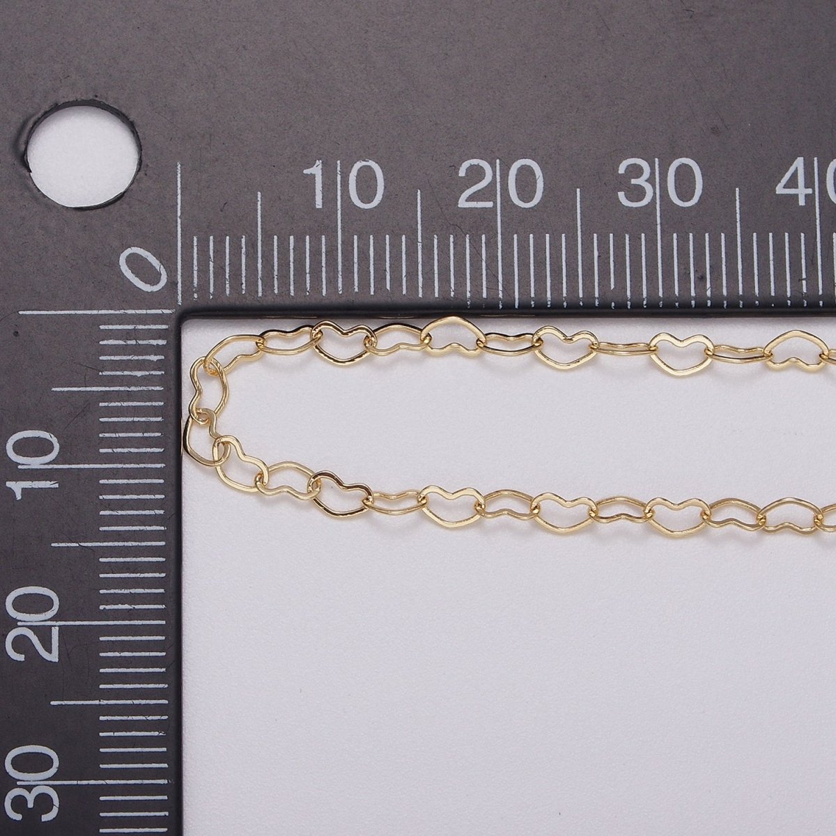 Dainty 24K Gold Filled 2.6mm Heart Cable Link Chain Unfinished Chain For Jewelry Making | ROLL-1387 - DLUXCA