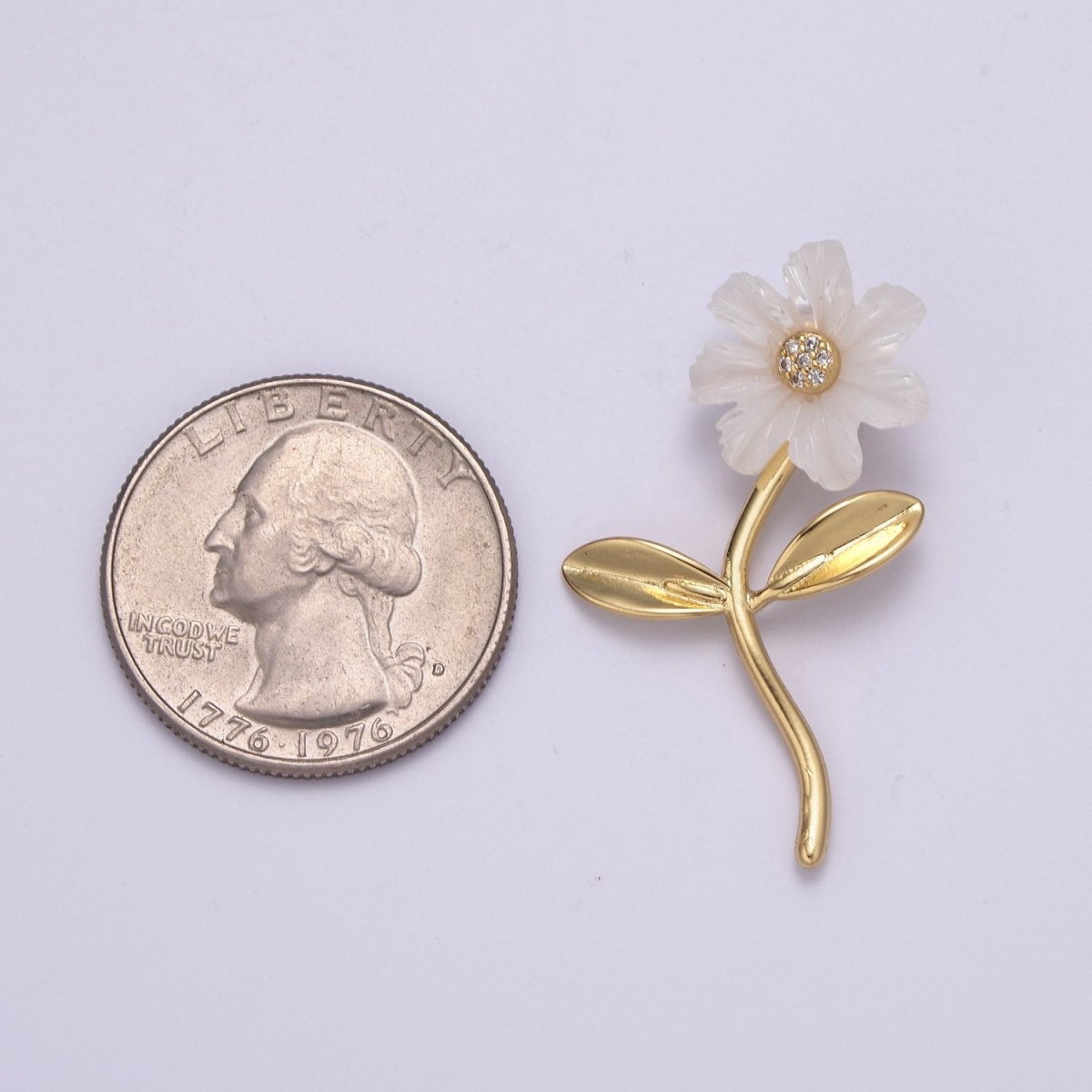 Dainty Carved Mother Pearl White Daisy Flower Charm Elegant Minimalist Floral Charm for Necklace Supply N-528 - DLUXCA