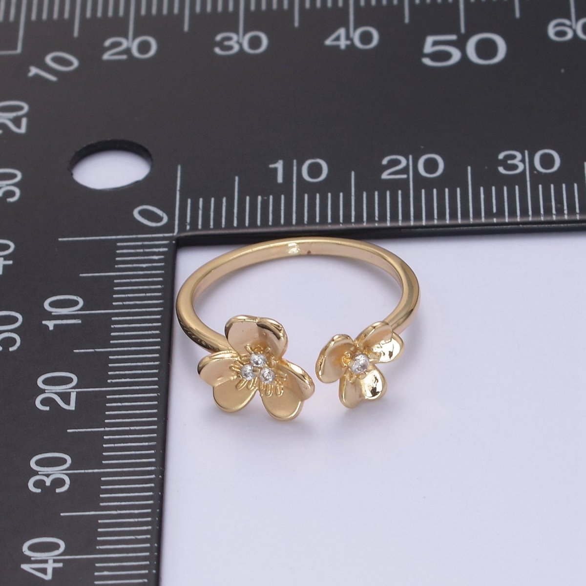 Dainty Daisy Ring in Gold / Silver Open Adjustable Flower Ring U-493 U-494 - DLUXCA