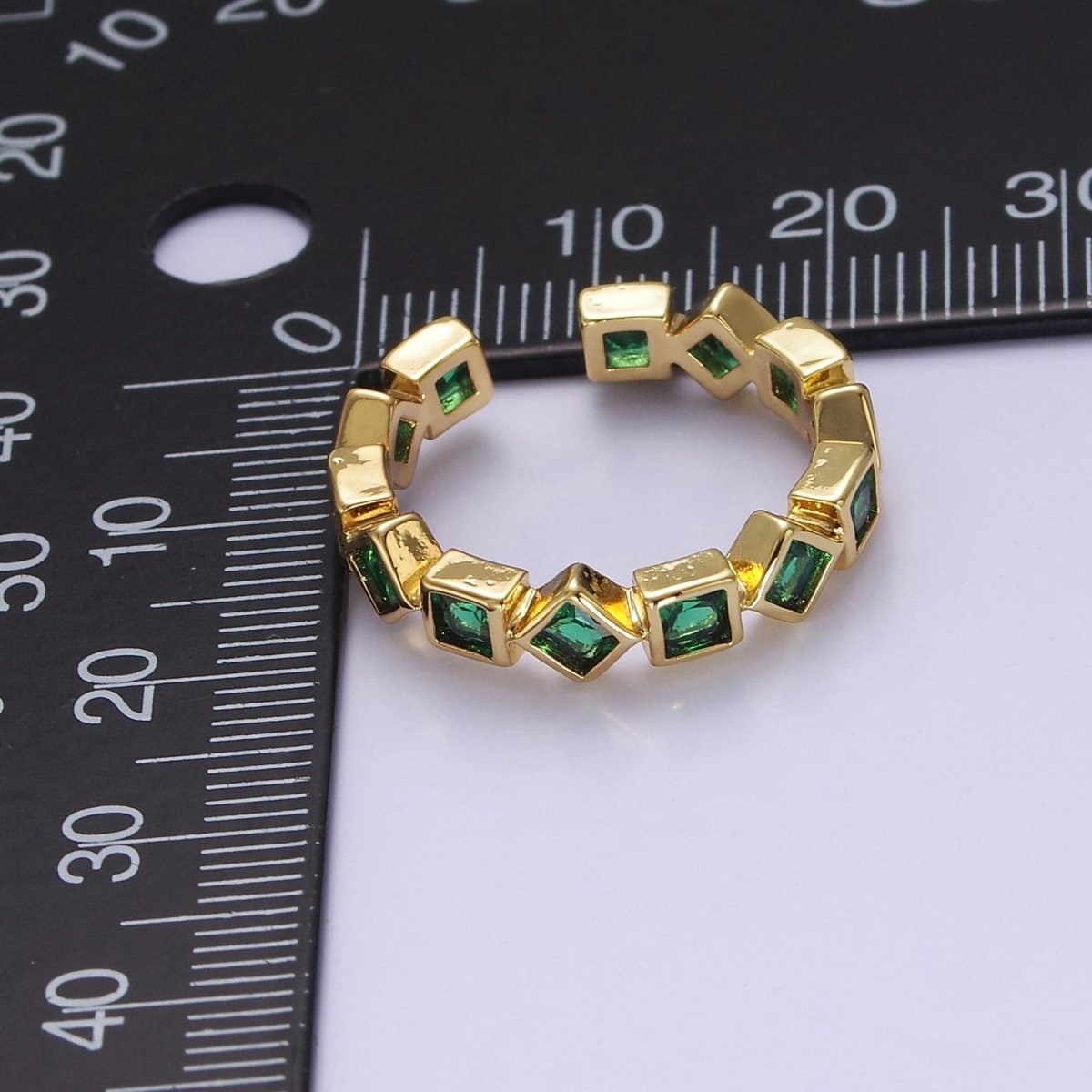 Dainty Emerald Green Geometric CZ Ring Green Square Rhombus Ring O-2103 - DLUXCA