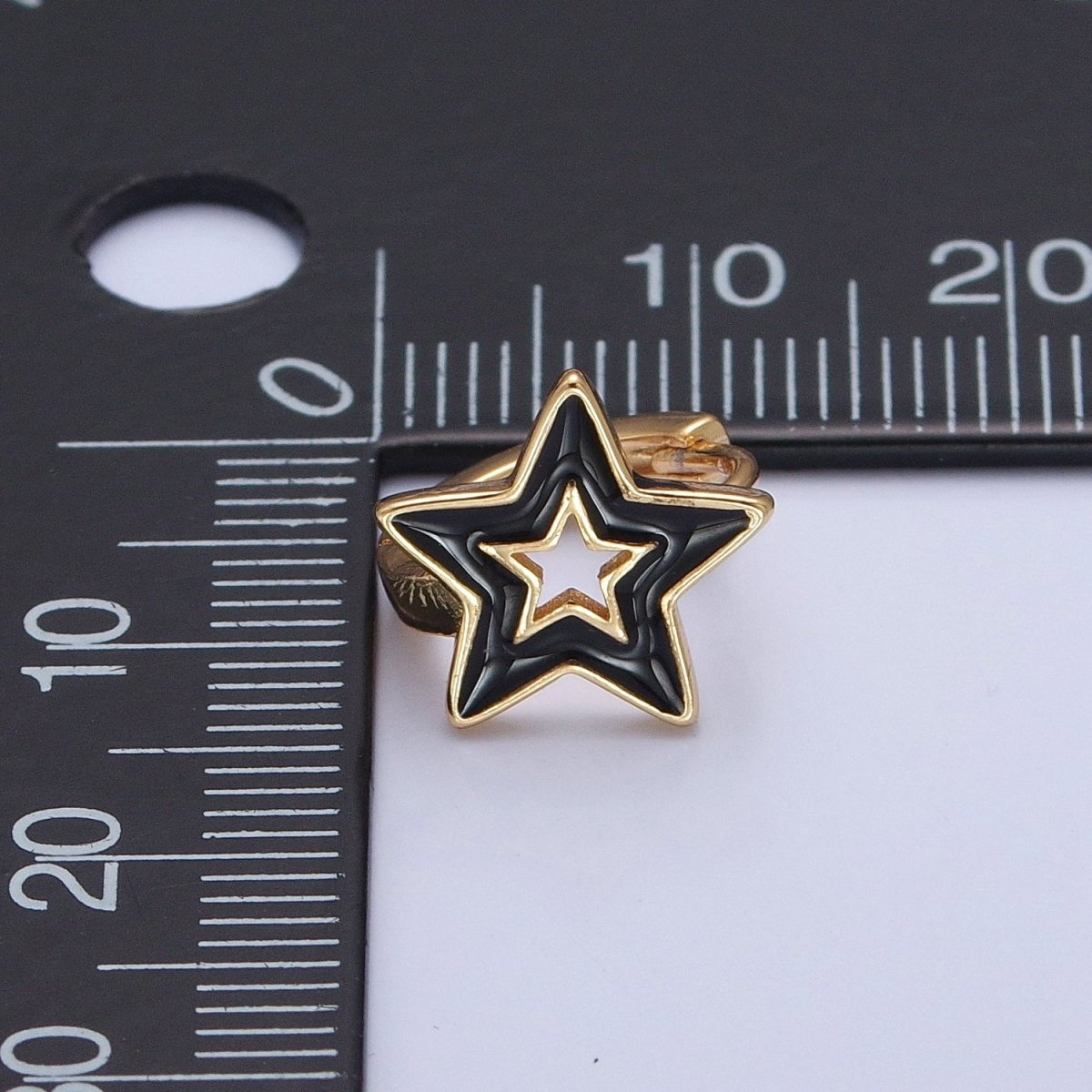 Dainty Enamel Star Huggie Earring Red Black White Star Earring T-442 ~ T-444 - DLUXCA