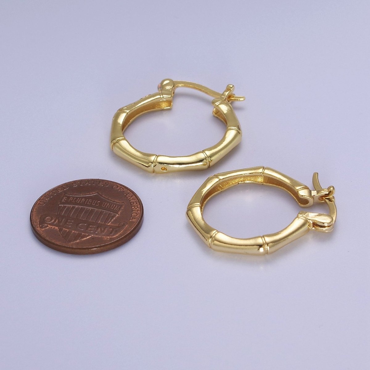 Dainty Gold Bamboo Hoop Earring 23mm Classic Minimalist Hoop V-093 - DLUXCA