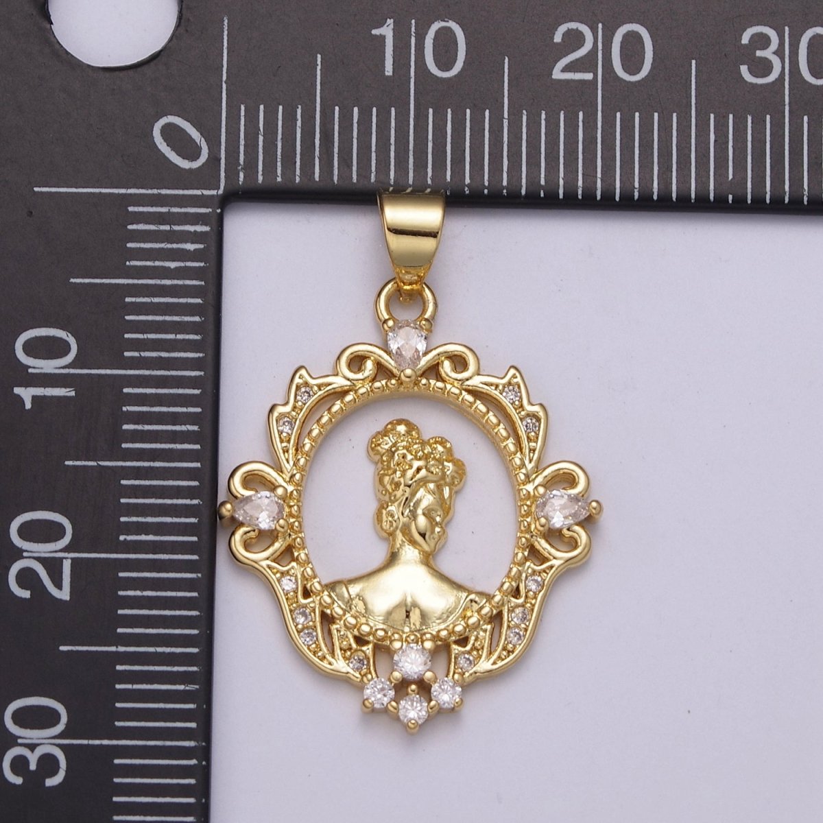Dainty Gold Cameo Pendant Victorian Inspired Queen in the Mirror N-529 - DLUXCA