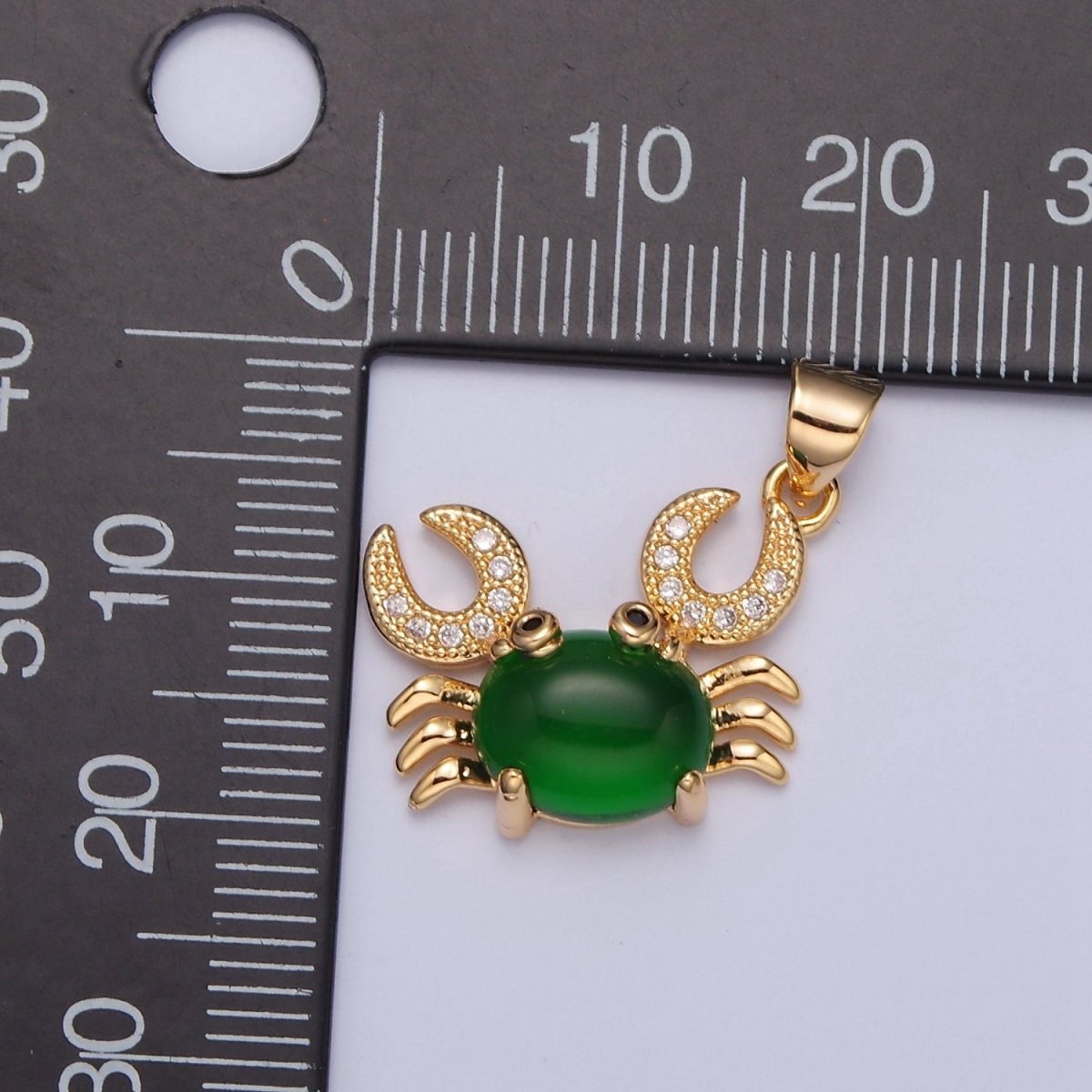 Dainty Gold Filled Crab Pendant J-599 - DLUXCA
