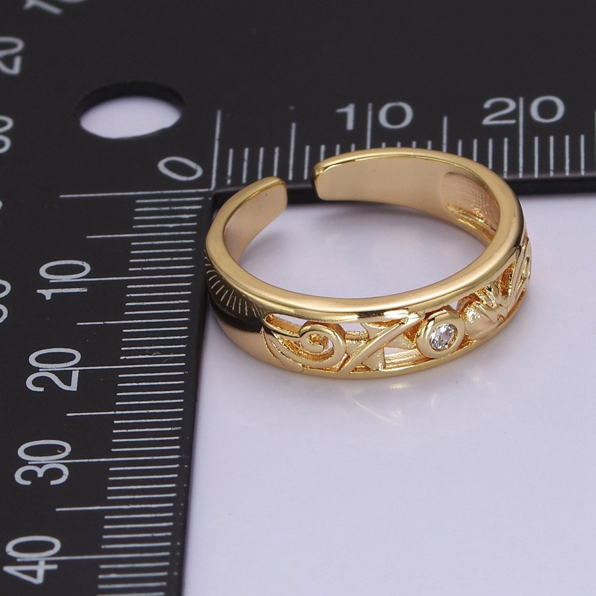 Dainty Gold Ring Carved Art with Round Bezel Cut Cz Stone O-2082 - DLUXCA