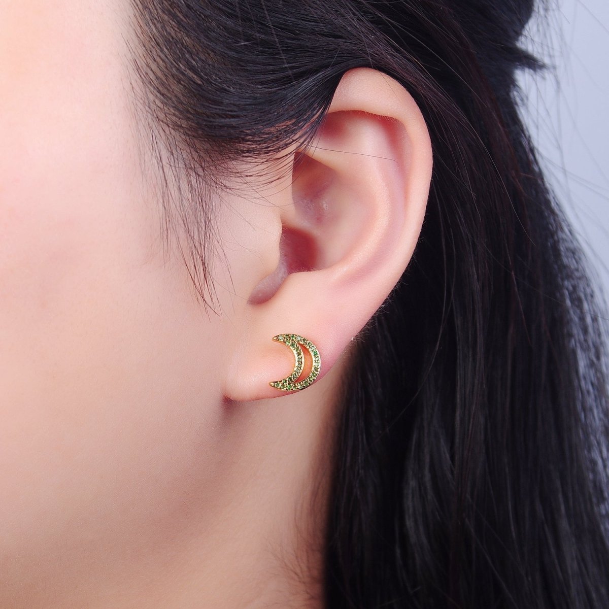 Dainty Green Pave Crescent Moon Stud Earring T-423 - DLUXCA