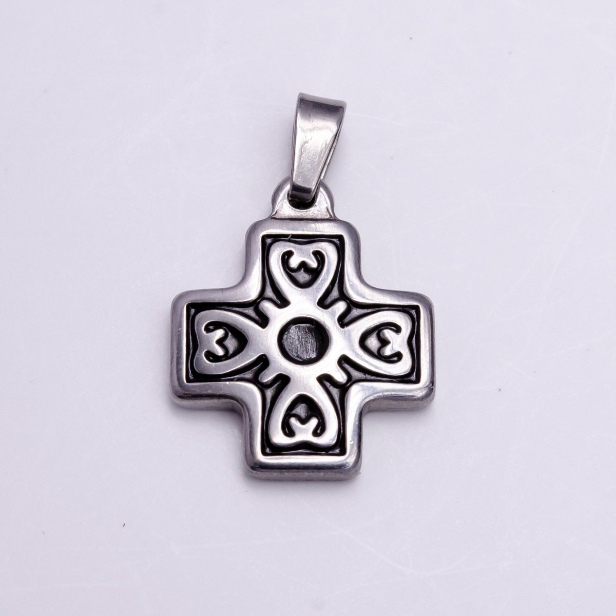 Dainty Heart Cross Charm Antique Silver Tone / Antique Gold Pendant for Necklace Earring Supply J-756 - DLUXCA