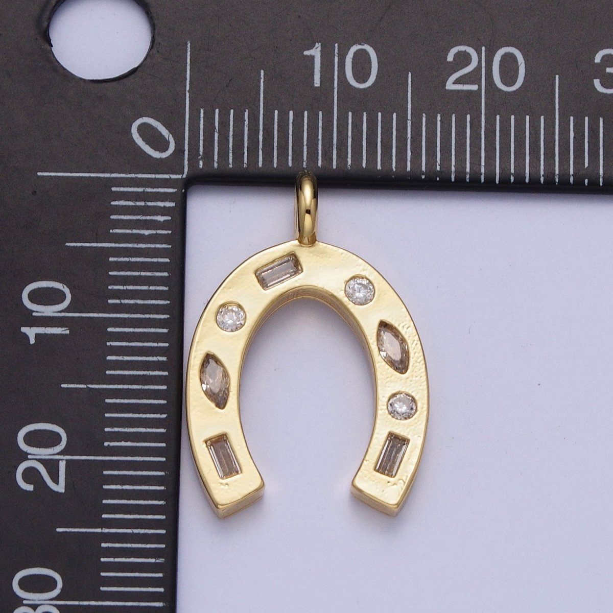 Dainty Horse Shoe Charm Cubic Lucky Charm for Necklace Bracelet Supply X-401 - DLUXCA