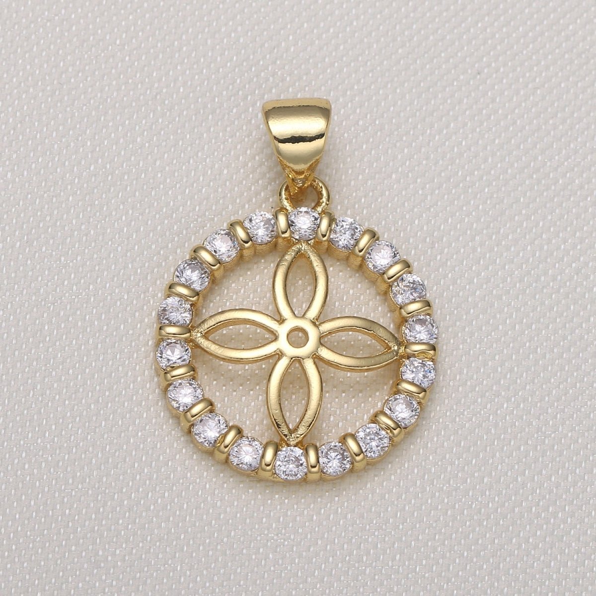 Dainty Leaf in Crystal Circle Round CZ Floral Nature Geometric Shape Charm Pendant GP-581 - DLUXCA