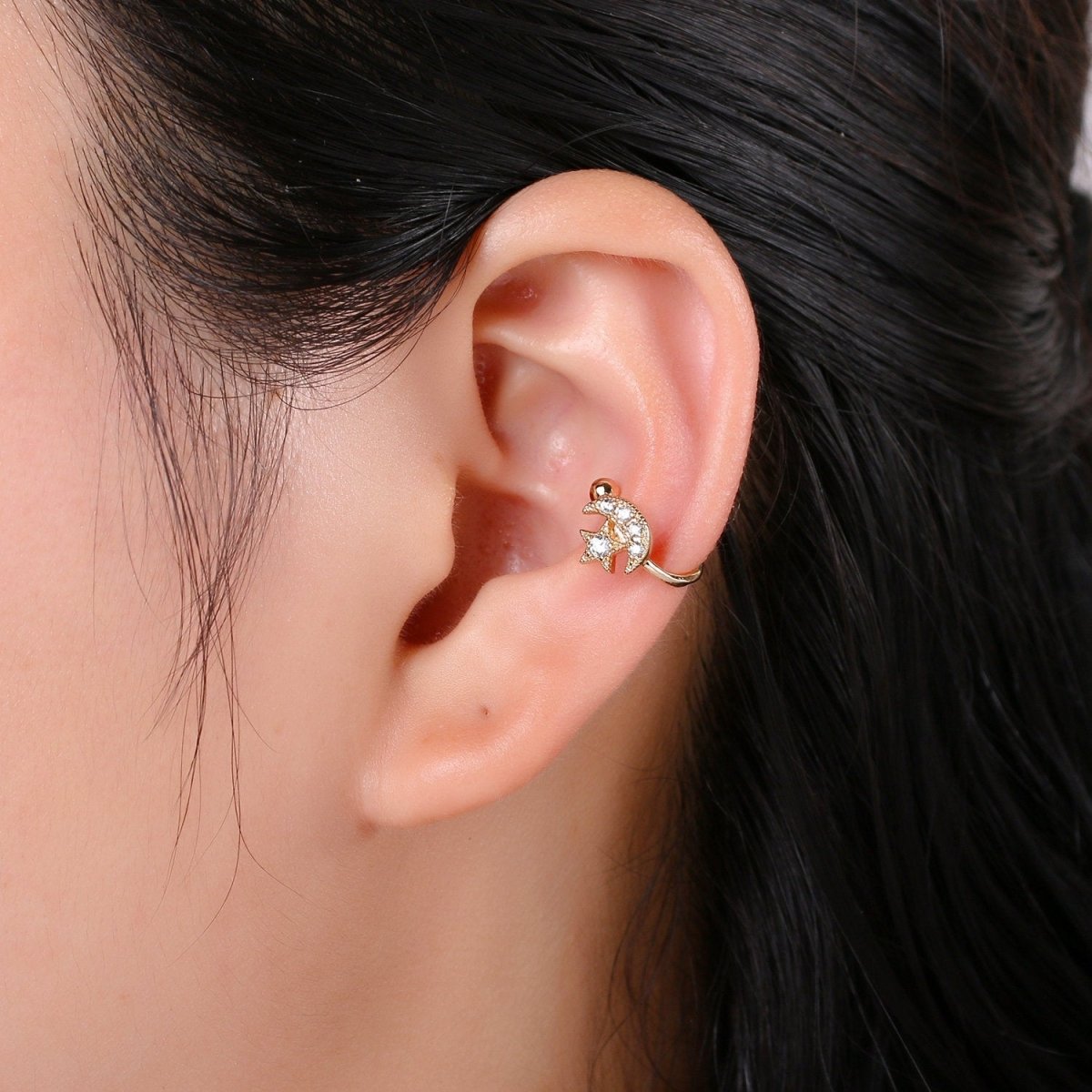 Dainty Moon Earcuff Gold Ear cuff cartilage earring no piercing, gold ear cuff, fake piercing, moon star earcuff, Celestial ear cuff wrap G-133 - DLUXCA