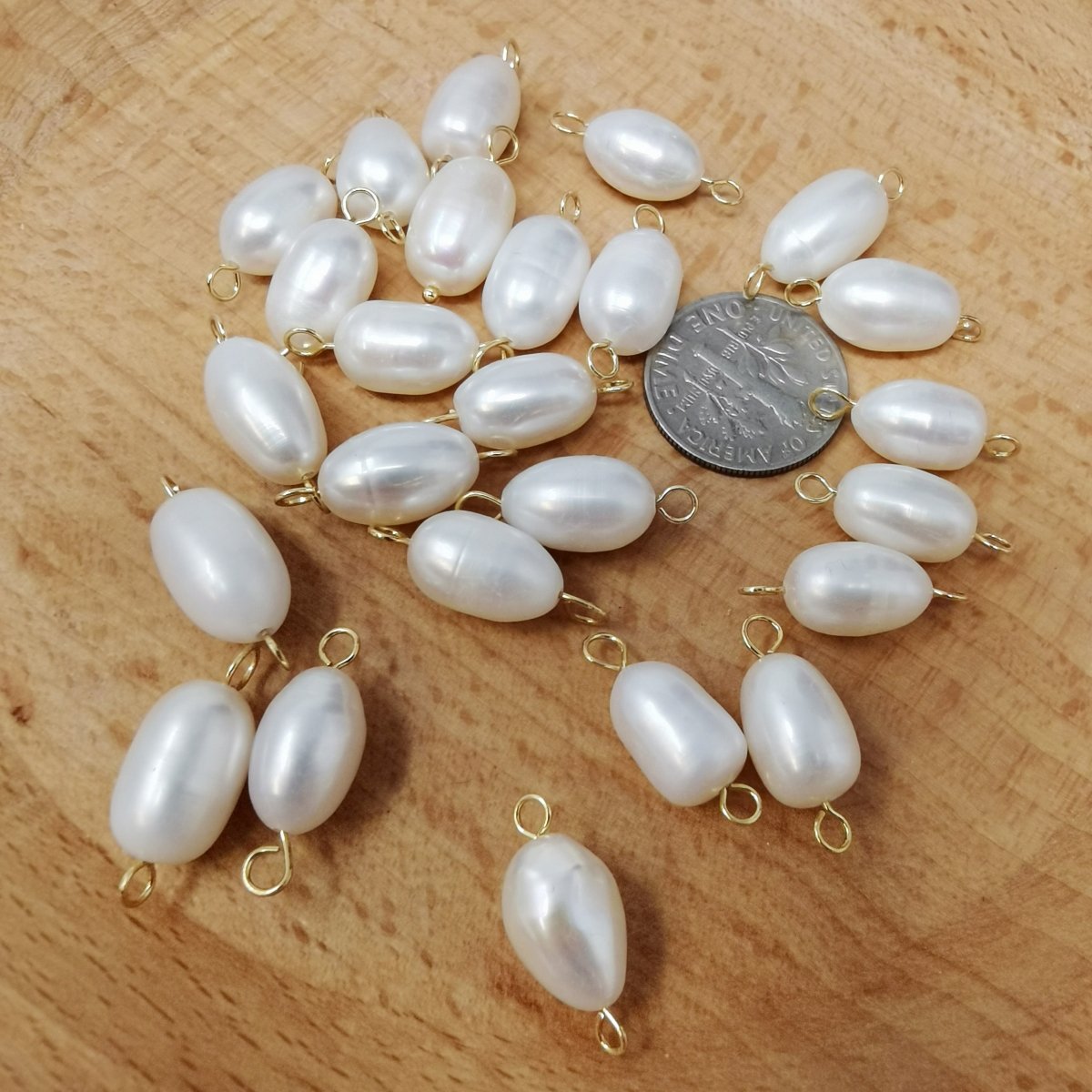 Dainty Oval Pearl Connectors - P-1798 - DLUXCA