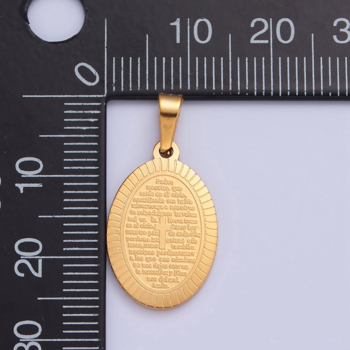Dainty Oval Stainless Steel Pendant, Religious Pendant Engraved with the Lord's Prayer in Spanish I-529 I-759 - DLUXCA
