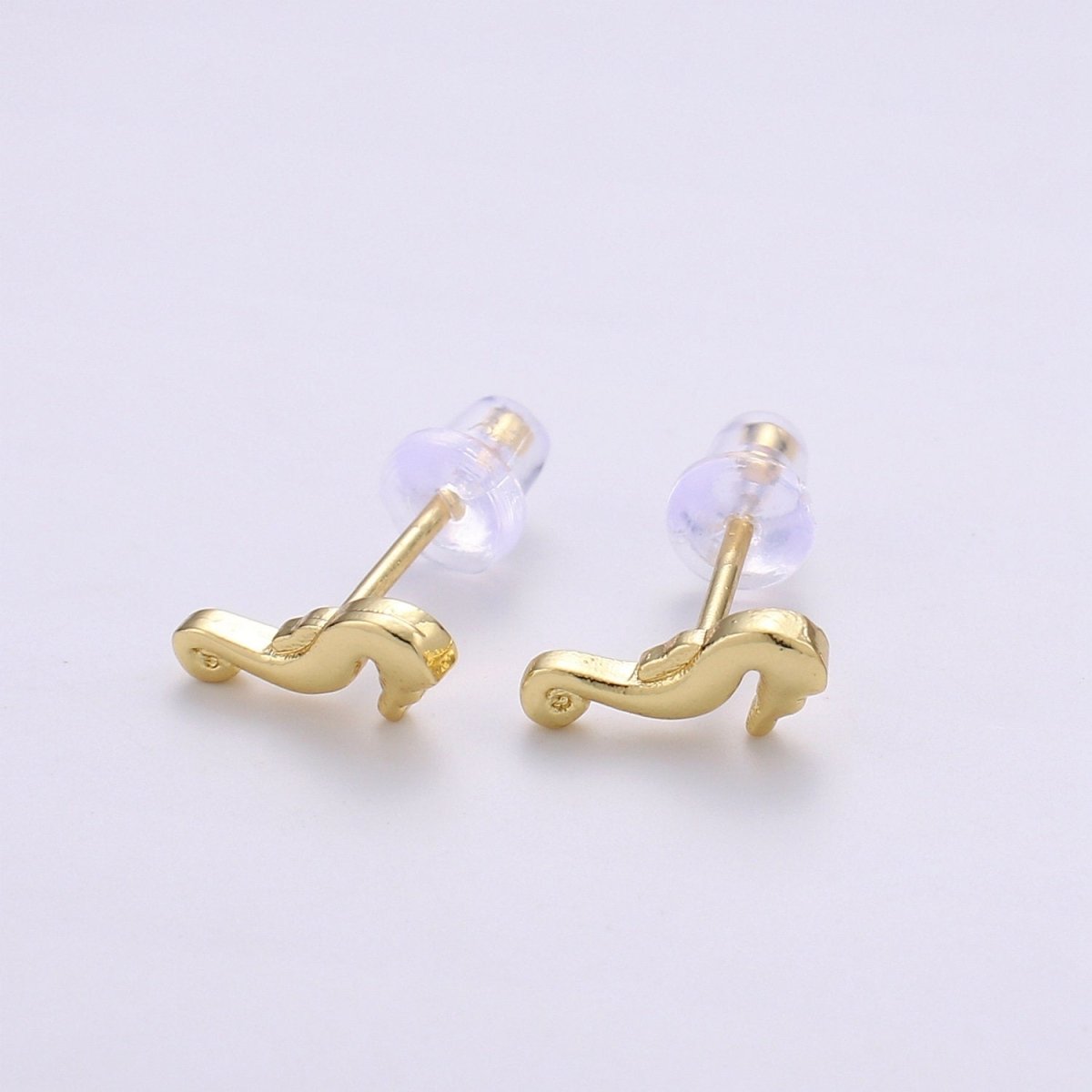 Dainty SeaHorse Stud Earring, Gold Sea Horse Earring, Dainty Fish Earrings Animal Studs Minimalist Stud Earrings Under The Sea ocean Inspire Q-294 - DLUXCA
