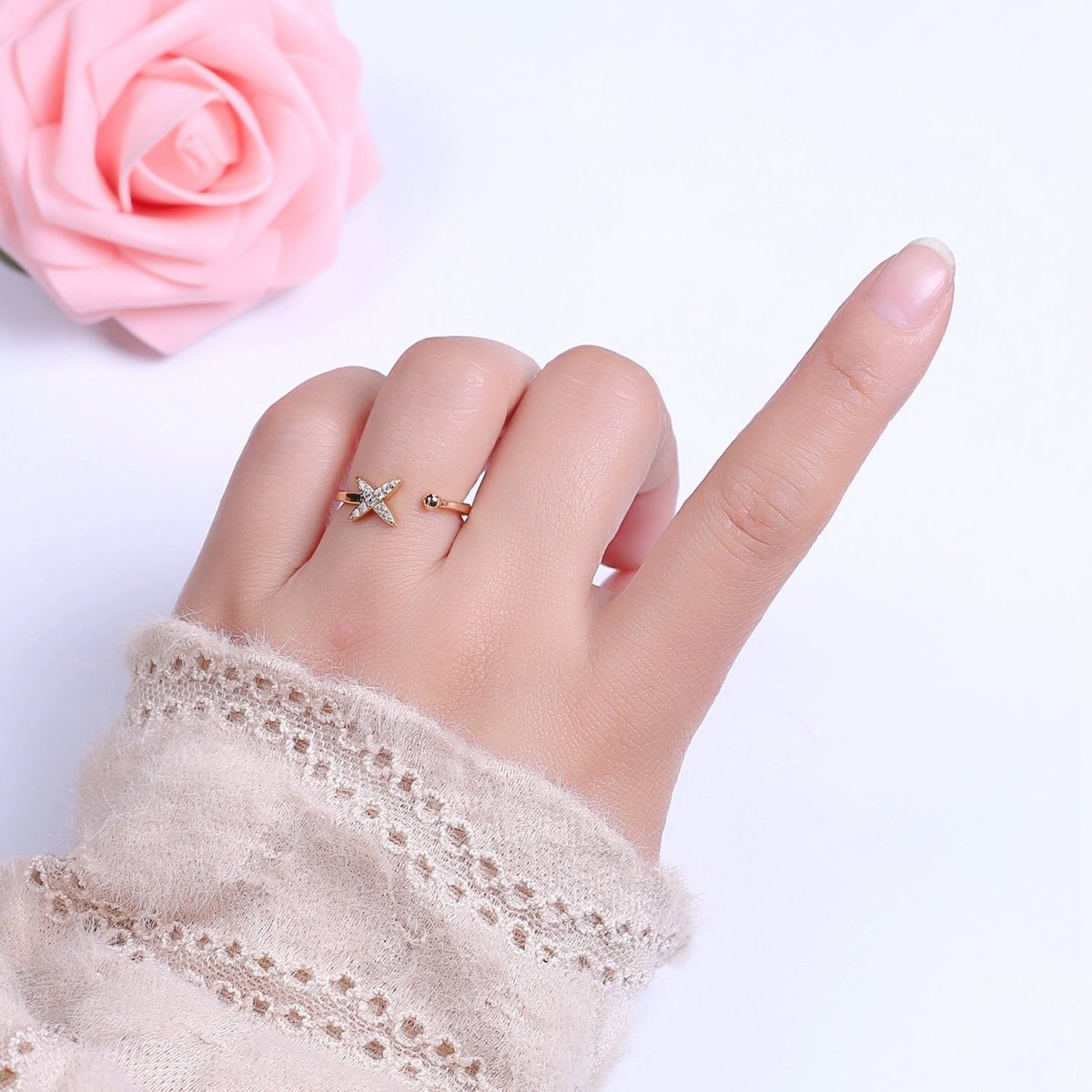 Dainty Star Ring - Minimalist Ring - Celestial Jewelry Stacking Rings Thin Gold Filled Band Ring Open Adjustable Jewelry S-518 - DLUXCA
