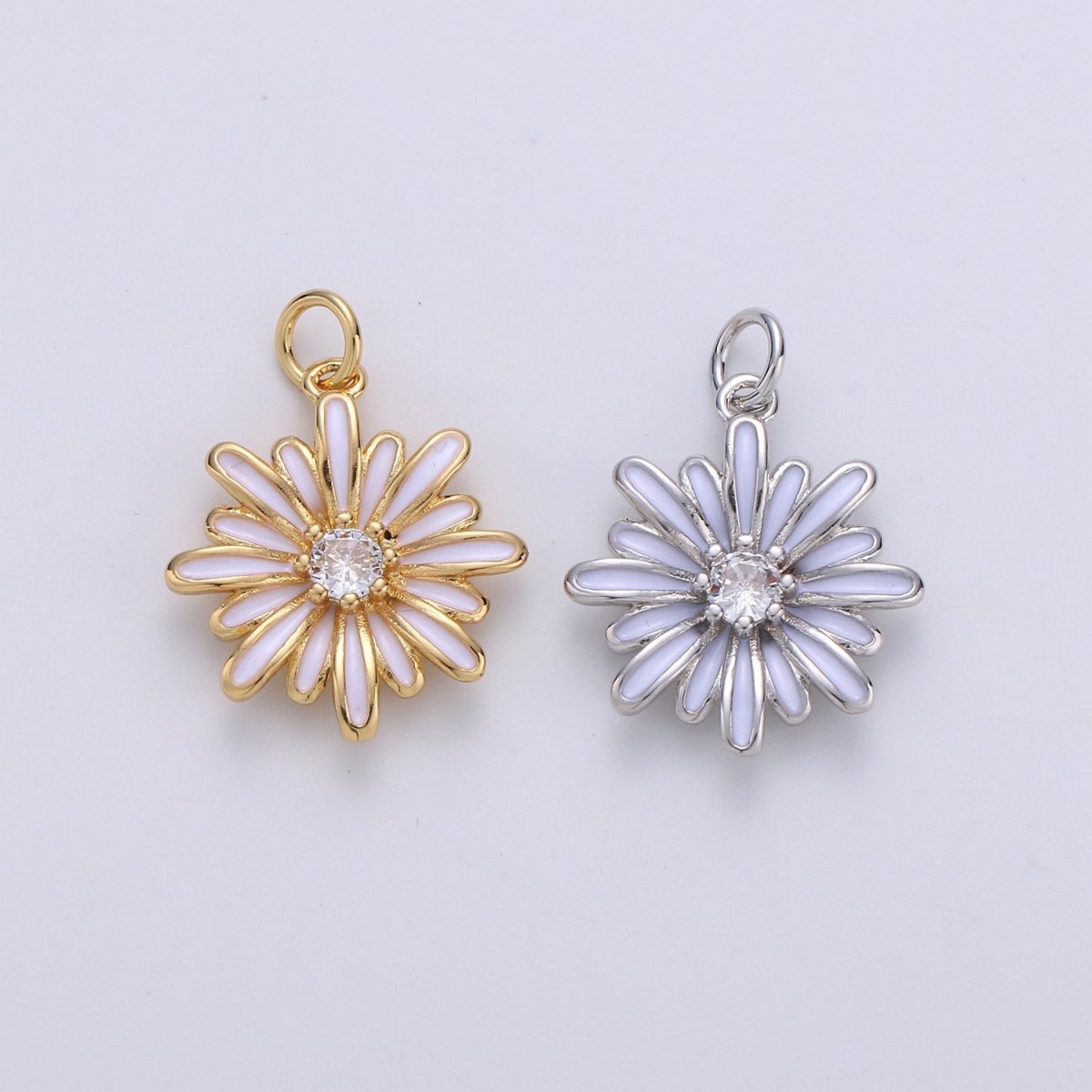 Dainty White daisy charm in Gold / Silver Plated for Jewelry Making Supply D-270 D-271 - DLUXCA