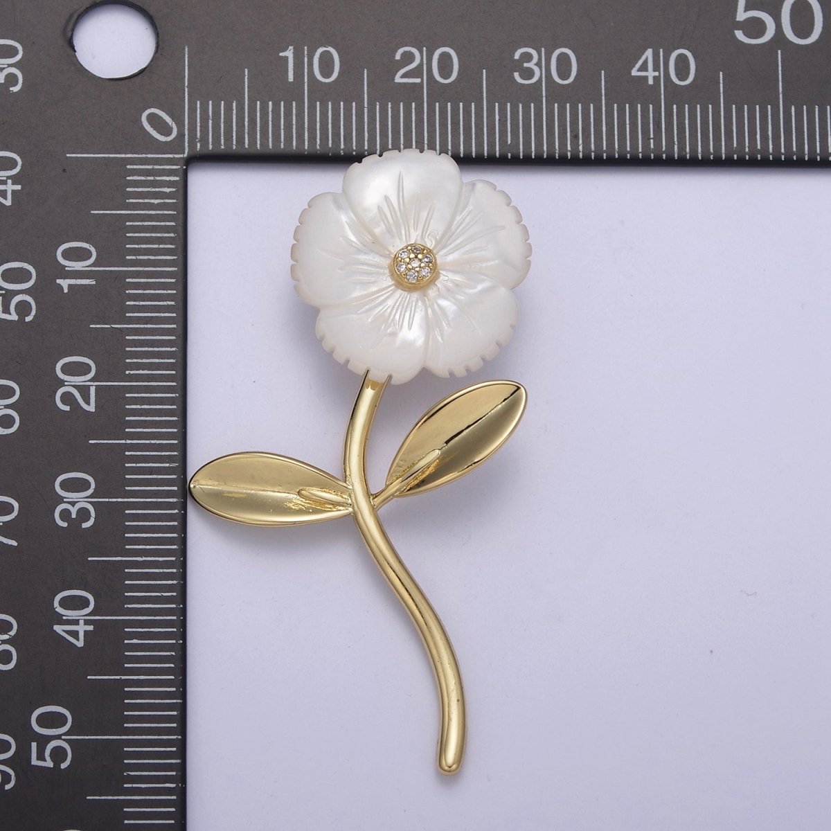 Dangle Carved White Pearl flower Poppy Charm / Daisy pendant for Necklace Charm Minimalist Jewelry H-061 H-067 - DLUXCA