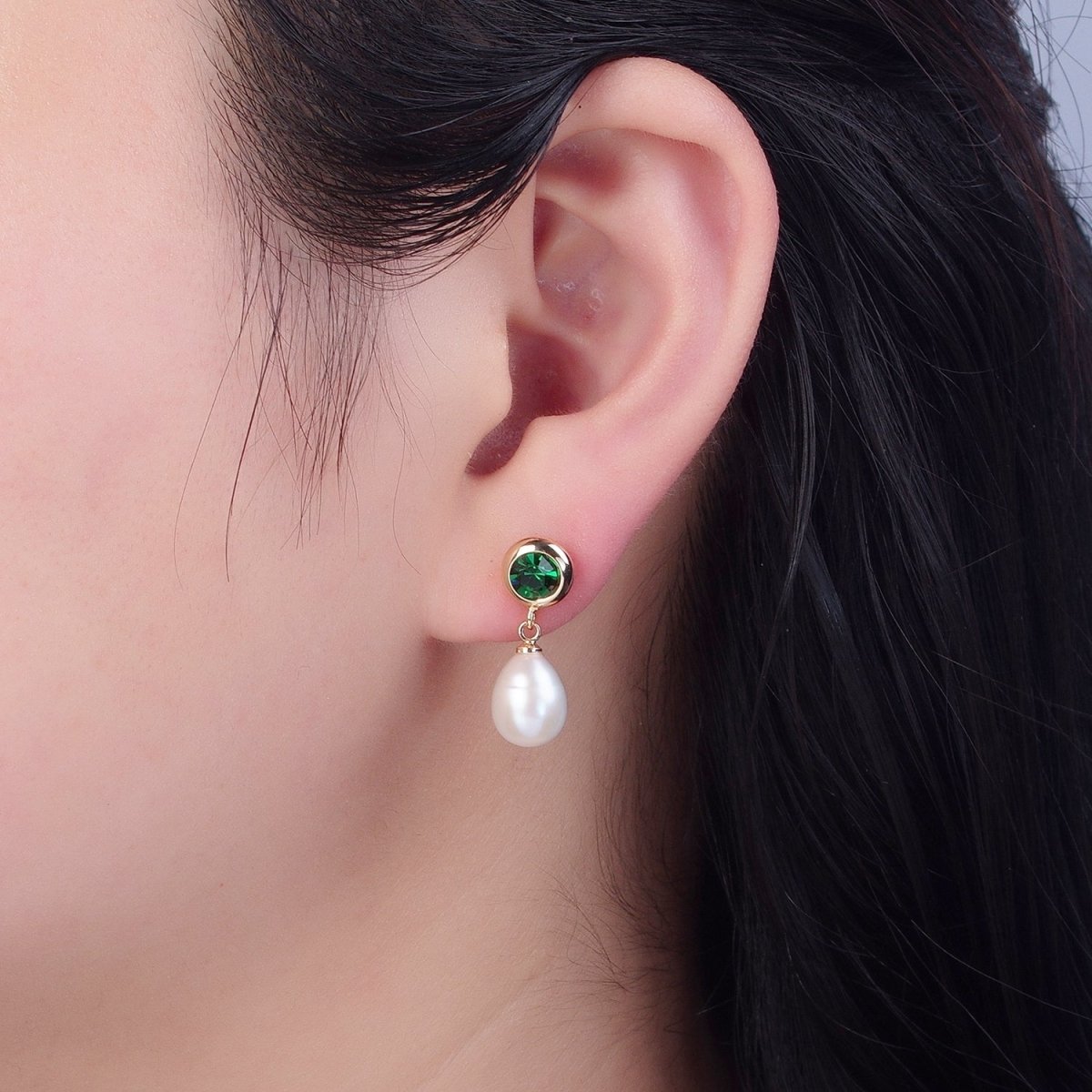 Dangle White Pearl Stud Earring with Green Emerald CZ for Wedding Jewelry T-536 - DLUXCA