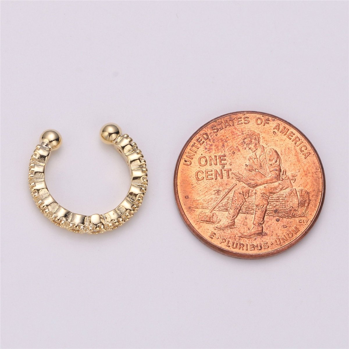 Ear cuff no piercing Gold, ear cuff cz, dainty cuff, gold ear cuff minimalist jewelry conch cuff cartilage cuff K-110 - DLUXCA