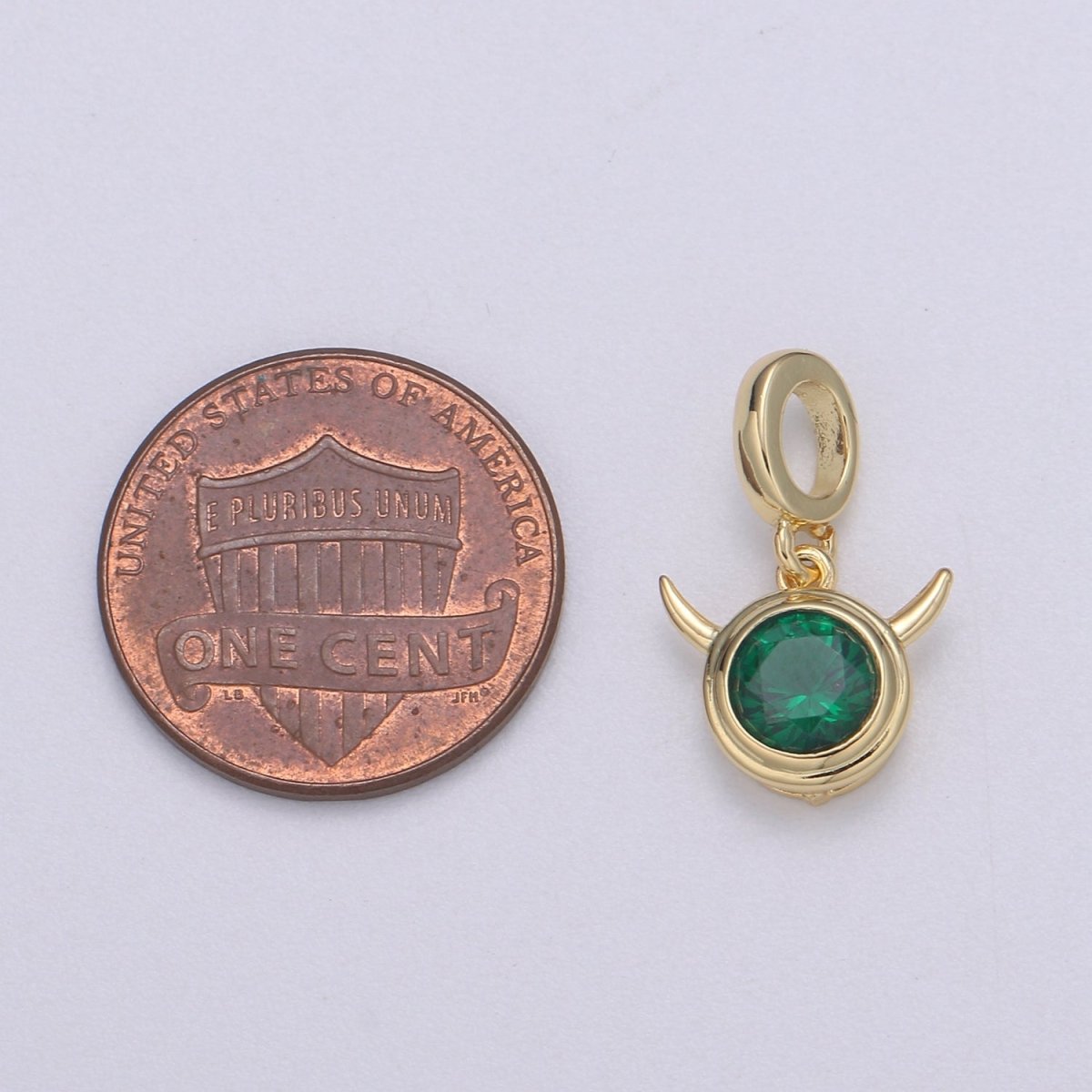 Emerald Green Gold Filled Circle Pendants H-600 H-606 - DLUXCA