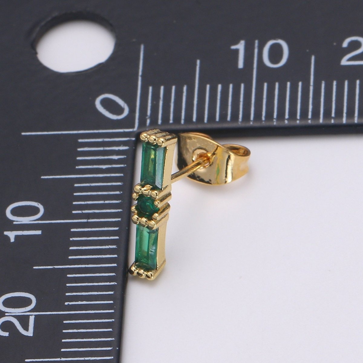 Emerald Stud Earring - Green Stone Stud Earring - Dainty Stud Earring -18k Gold Stud Earring Q-511 - DLUXCA