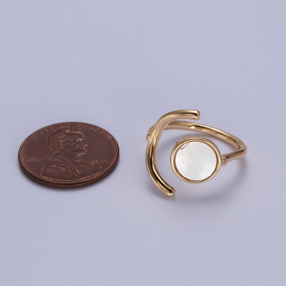 Geometric Crescent Round Shell Pearl Adjustable Gold Ring | Y-546 - DLUXCA