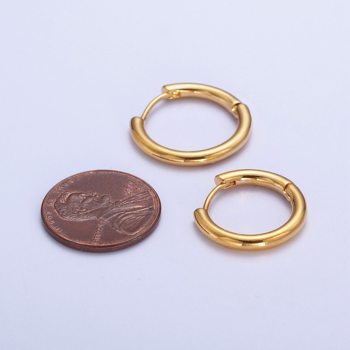 Gold 17mm Minimalist Huggie Hoop Earrings Q-451 - DLUXCA