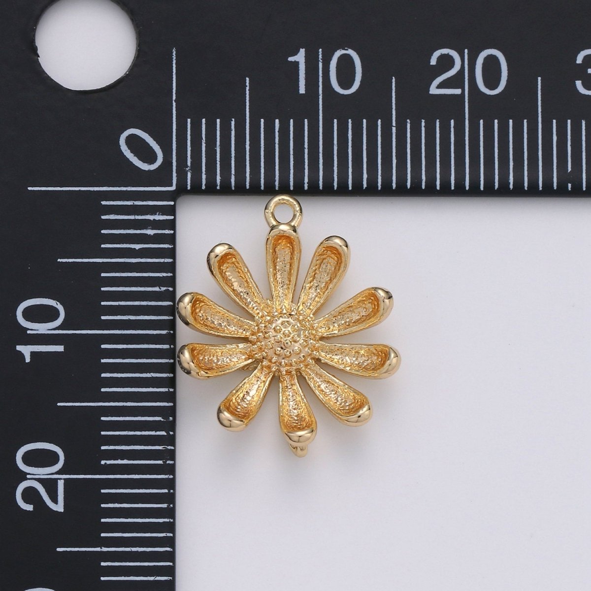 Gold Daisy Charms, Flower Charms, daisy Pendant Gold flower Charms for jewellery Making Necklace, Bracelet Earring Component K-575 - DLUXCA