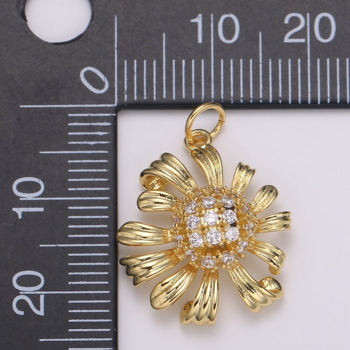 Gold Daisy Jasmine Charm 25.5x18mm - Mini Flower Charm Dainty Sun Flower Charm Floral for bracelet earring necklace supply E-196 E-787 - DLUXCA