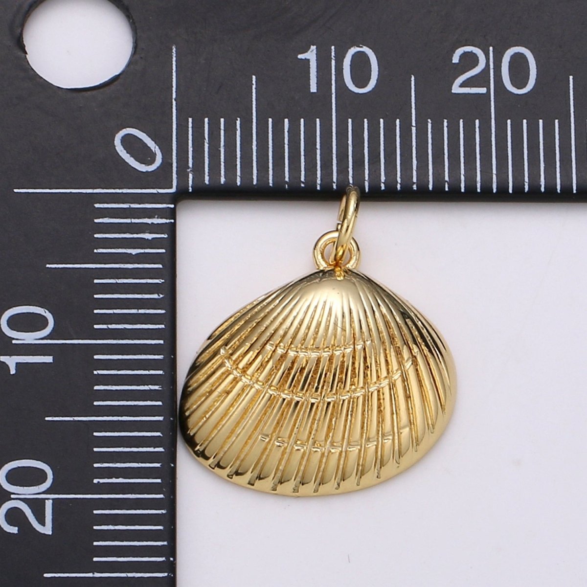 Gold Filled Shell Charm D-788 - DLUXCA