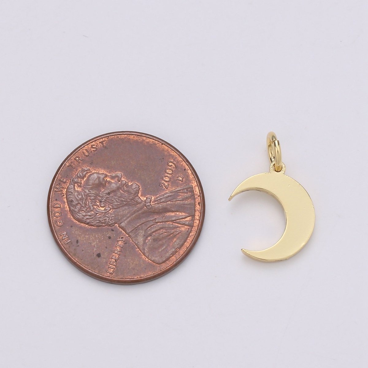Gold Filled Simple Moon Charm D-779 - DLUXCA