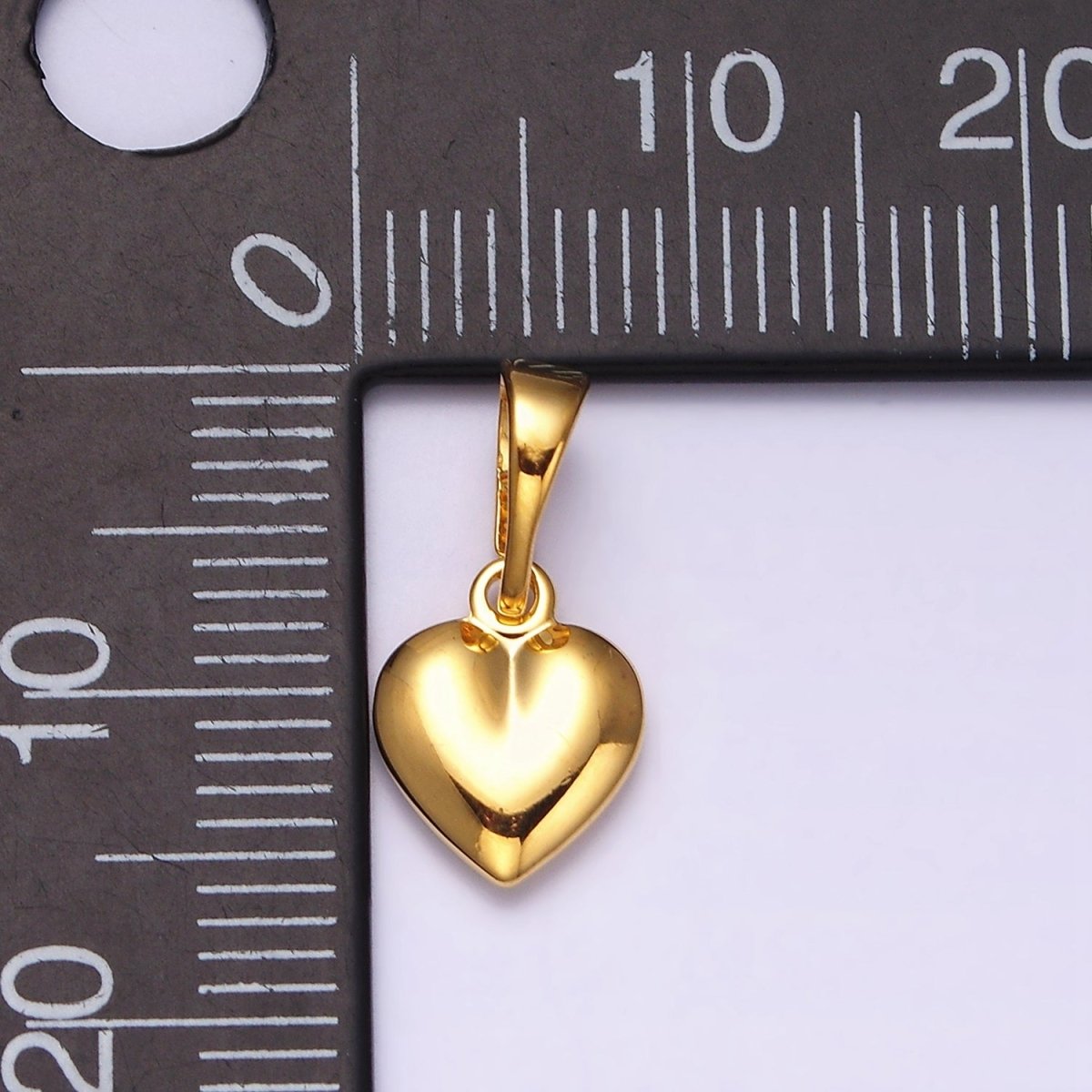 Gold Minimalist Puffed Heart Valentine Pendant | AA514 - DLUXCA