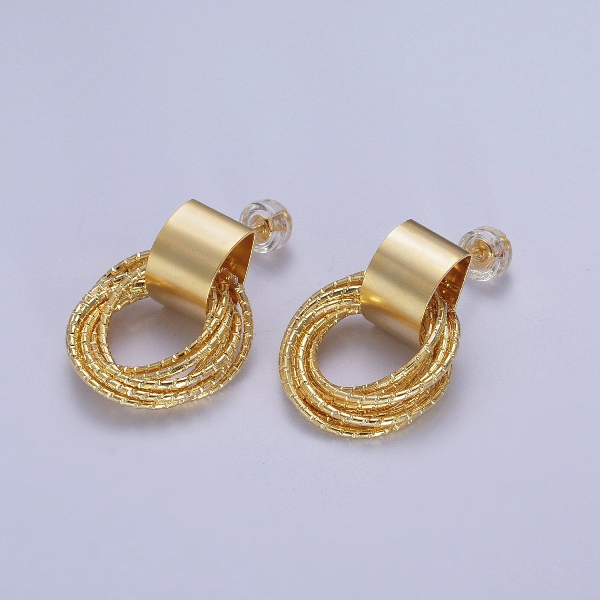 Gold Round Textured Chain Wreath Geometric Stud Earrings | AE1040 - DLUXCA