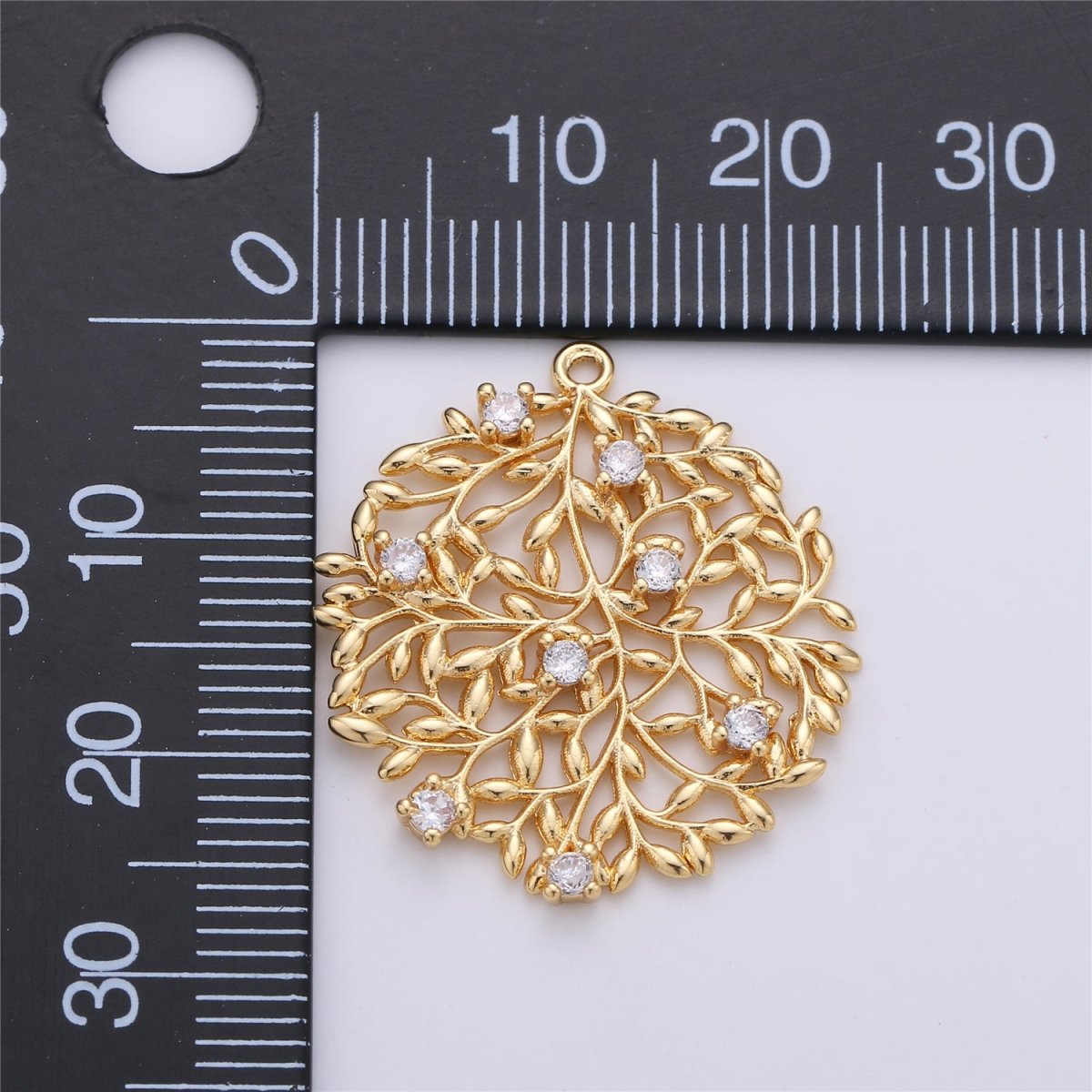 Gold Wreath Charm Olive branch charms Laurel Leaf Wreath Charms Wreath Pendants in Gold FilledC-589 - DLUXCA