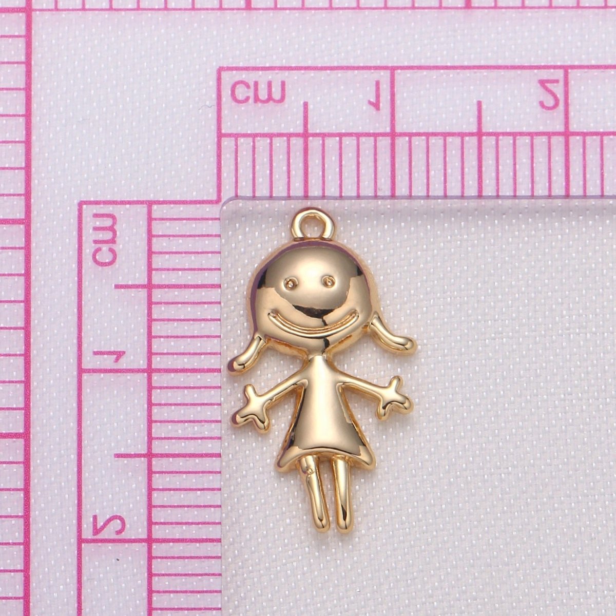 Golden Smiling Girl Charm Plain Gold Sweet Smiling Lovely Girlfriend Charm Pendant GP-872 - DLUXCA