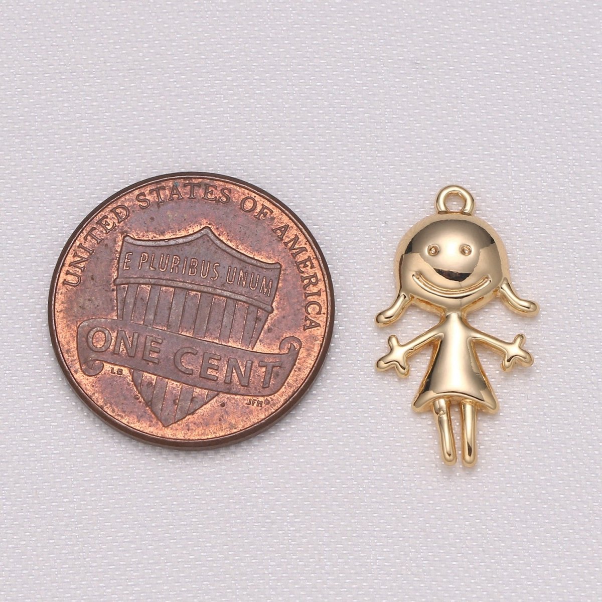 Golden Smiling Girl Charm Plain Gold Sweet Smiling Lovely Girlfriend Charm Pendant GP-872 - DLUXCA