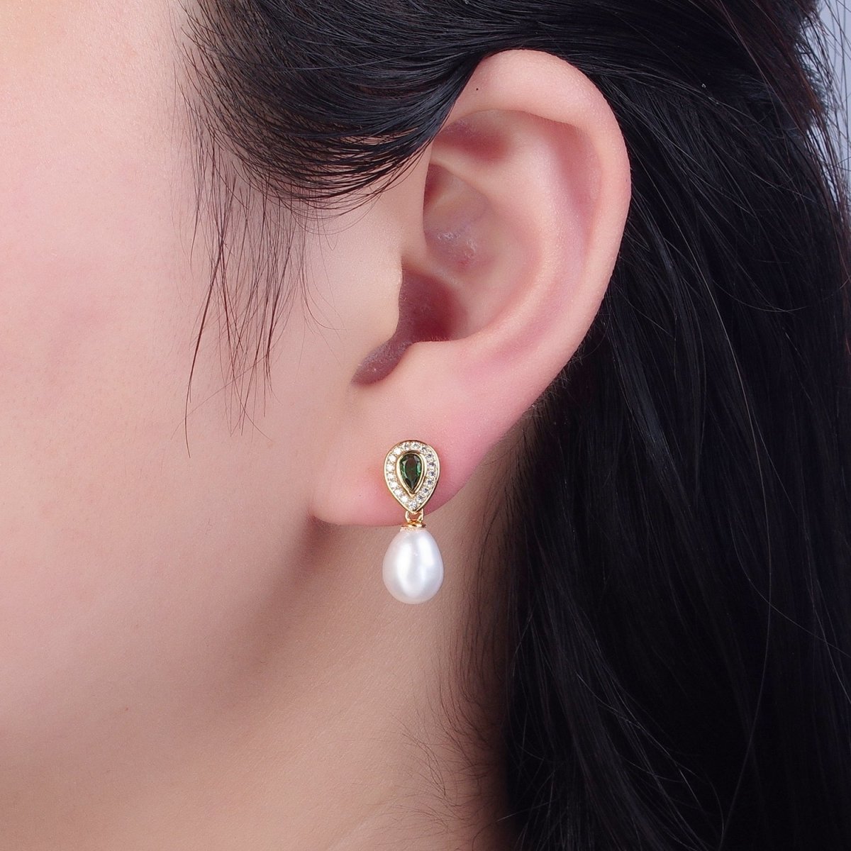 Green Emerald CZ Tear Drop Stud Earring With Pearl T-540 - DLUXCA