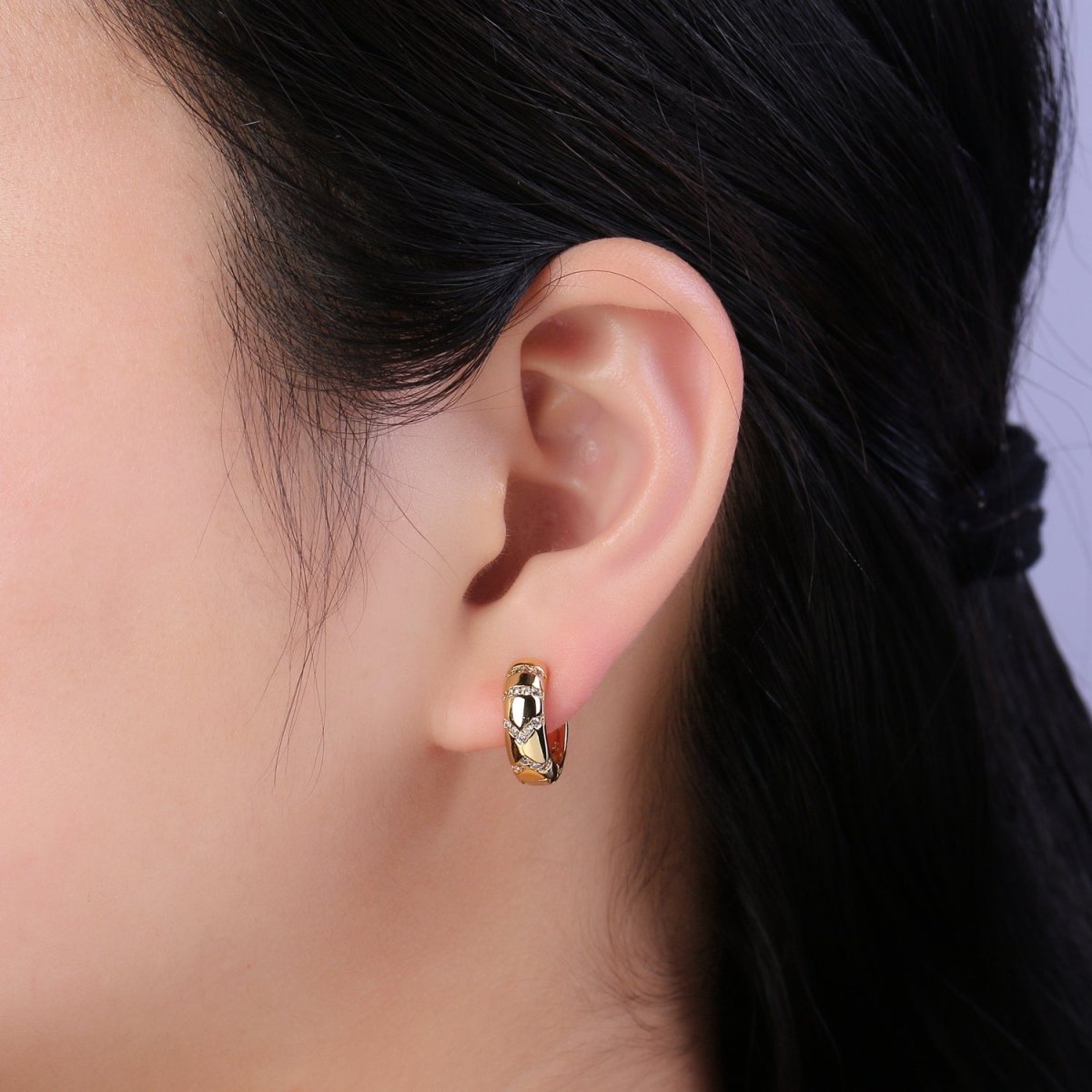 Hinged Gold Huggie Hoop Earrings 16mm Small Huggie Hoops, Dome Hoops, Gold Earrings for Women T-361 - DLUXCA
