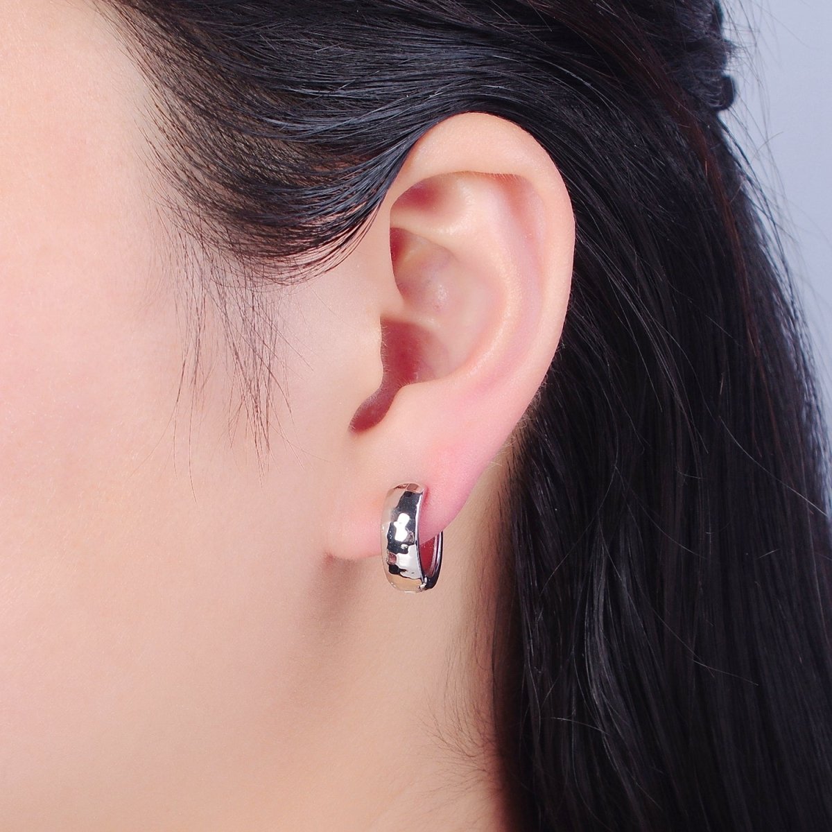Medium Silver Huggie Earring Hammered Hoop Earring X-867 - DLUXCA