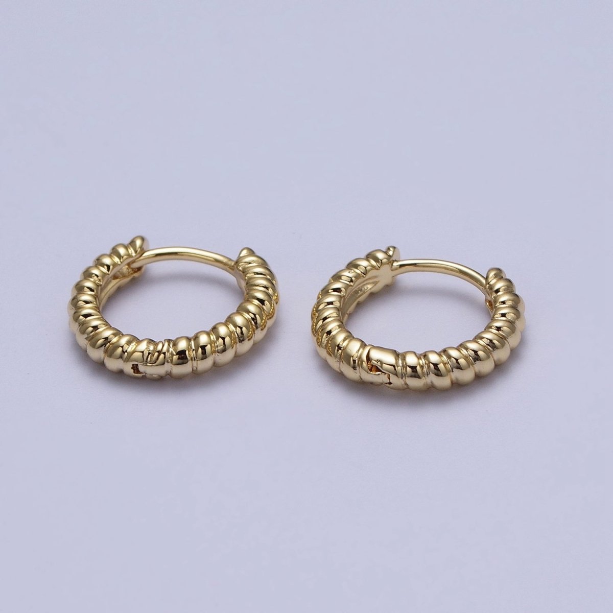 Mini 14mm Croissant Twisted Gold Cartilage Huggie Earrings | Y-189 - DLUXCA