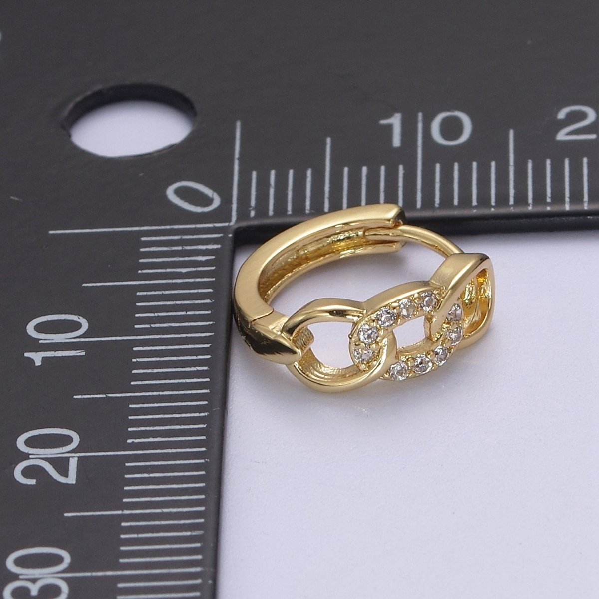 Mini chain link huggie hoop earrings in gold Cartilage earrings • 12mm Tragus hoops • Dainty gold hoop T-366 - DLUXCA
