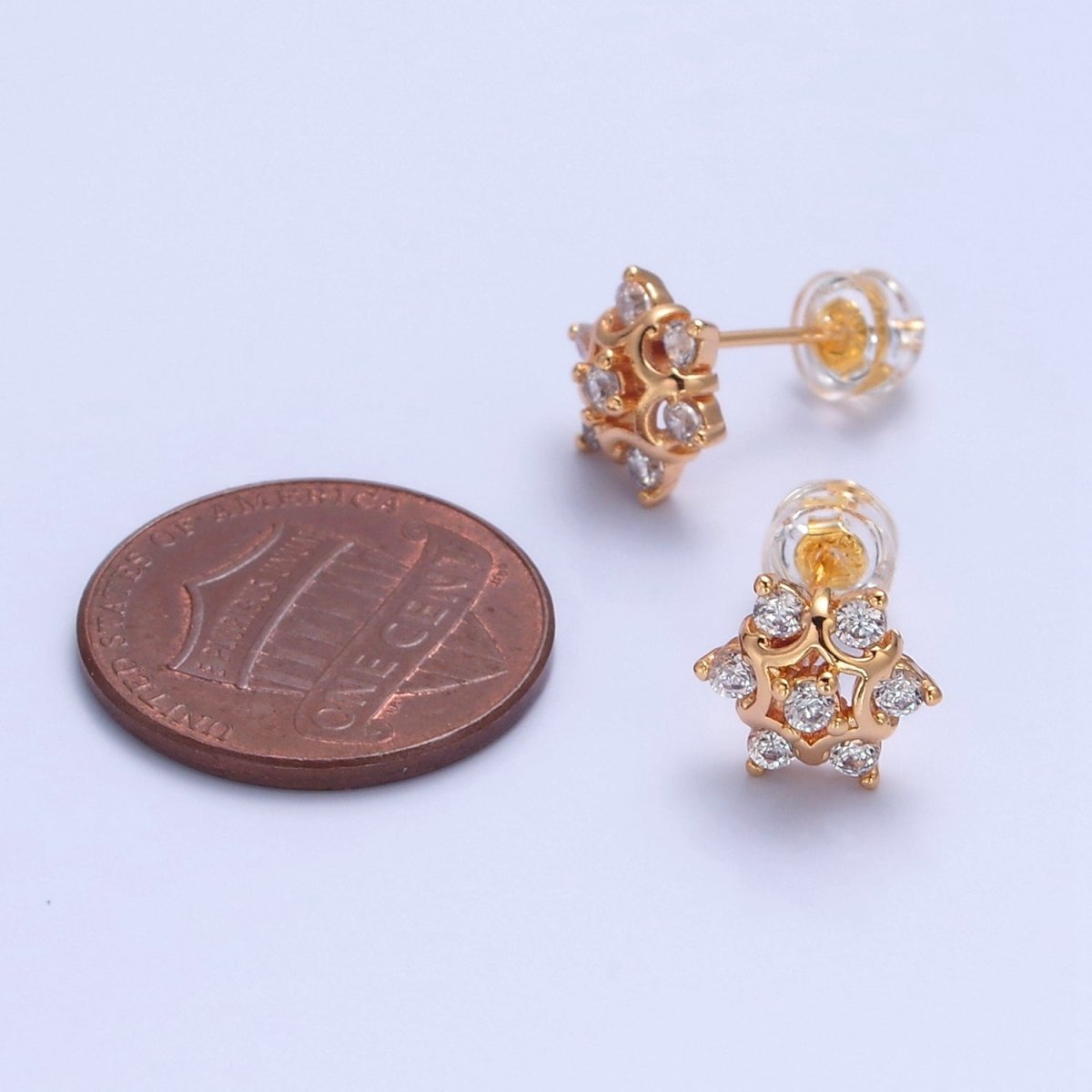 Mini Snow Flake Stud Earring T-462 - DLUXCA