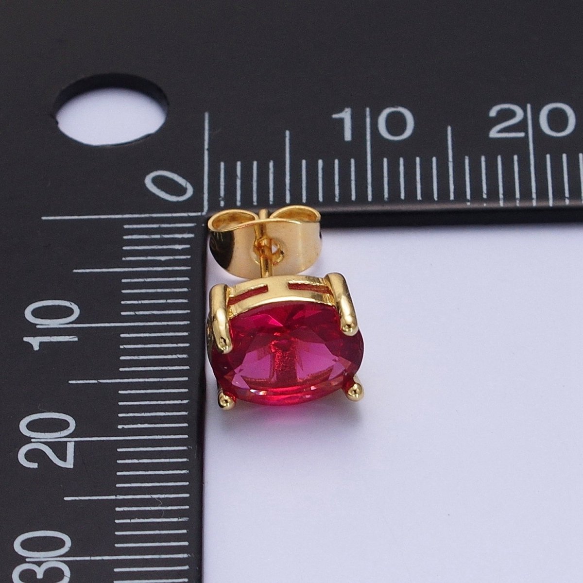 Minimalist Fuchsia Oval Cubic Zirconia Gold Stud Earrings | X-927 - DLUXCA