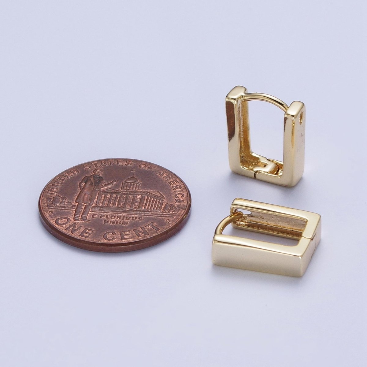 Modern Geometric Square Hoop Earrings in Gold Geometric Jewelry Rectangle Huggie Earring P-252 - DLUXCA