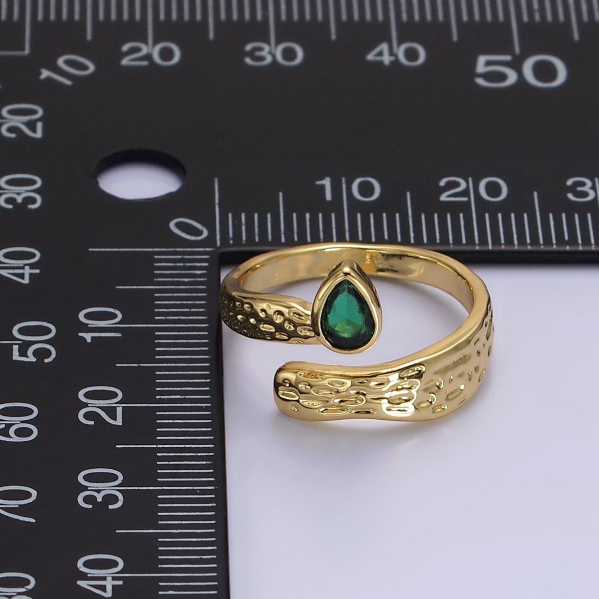 OS 14K Gold Filled Green Teardrop CZ Hammered Band Ring | O-568 - DLUXCA