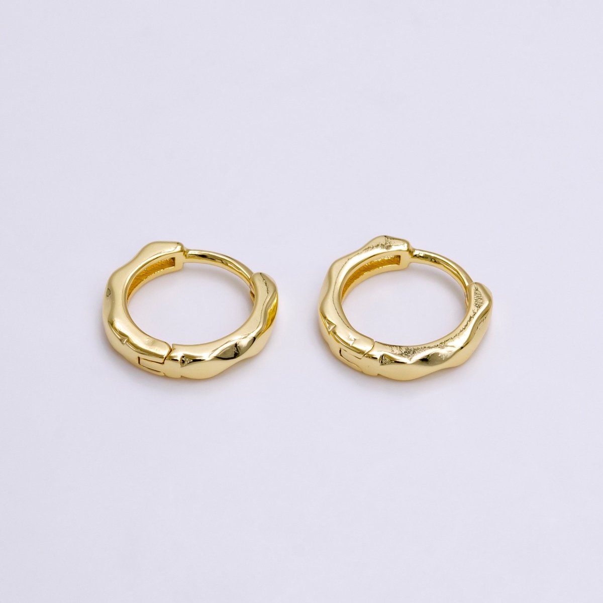 OS 16K Gold Filled 13mm Geometric Wavy Huggie Earrings | AE766 - DLUXCA