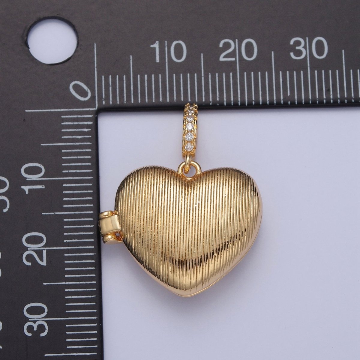 OS Heart Cage Lockets Gold Plated Bead Cage Pendant Aromatherapy Perfume Diffuser Locket Charms H-222 - DLUXCA