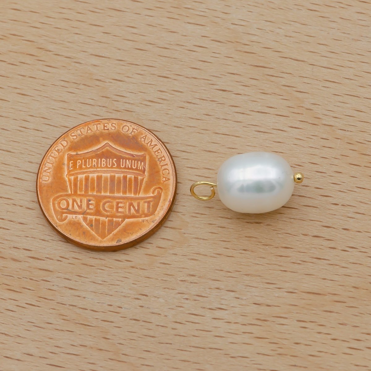 Oval Freshwater Pearl White Pearl Charm - P-1821 - DLUXCA