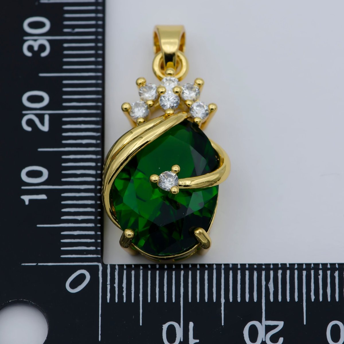 Pear Shape Emerald Pendant 24K Yellow Gold Filled Charm Necklace Green Emerald Necklace For Ladies, Layering May Birthstone Jewelry I-054 - DLUXCA