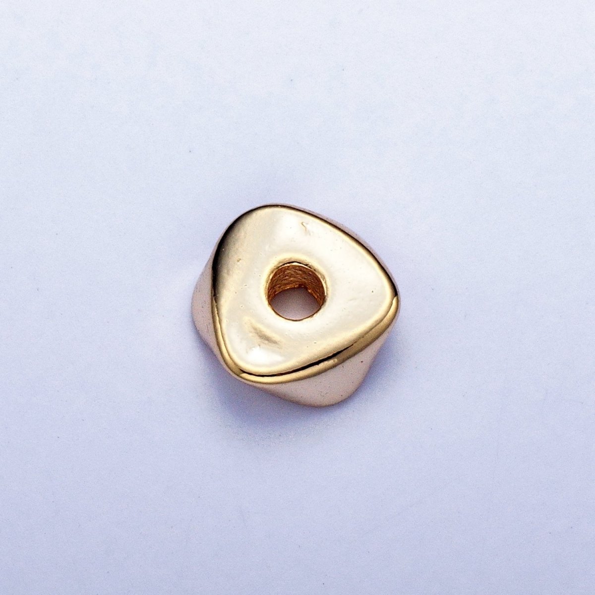 Pieces Pack 6.4mm Triangle Twist Geometric Spacer Beads Jewelry Component in Gold & Silver B-102 B-104 - DLUXCA
